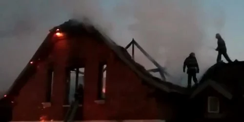 5acb0978df52022f759e1de2 jpg