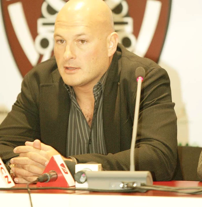 
    Arpad Paskany  a investit aproape  o sută de milioane €  