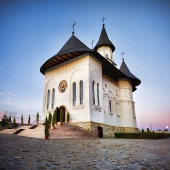 2 manstirea hadambu 39602746 jpg jpeg