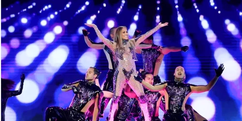 Jennifer Lopez, show incendiar la American Music Awards (6) JPG