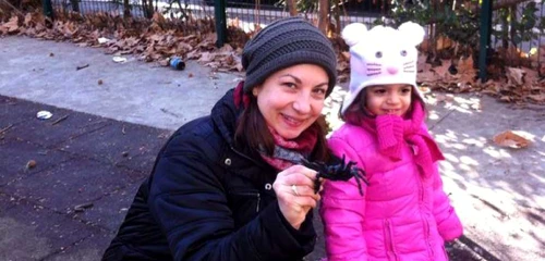 Anamaria Marossy, împreună cu fiica ei pe care nu a mai văzut-o de 1 an
