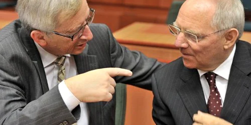 Jean-Claude Junker (stânga) şi Wolfgang Schauble