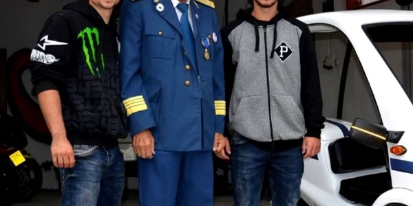 rares zotescu alături de justin capra