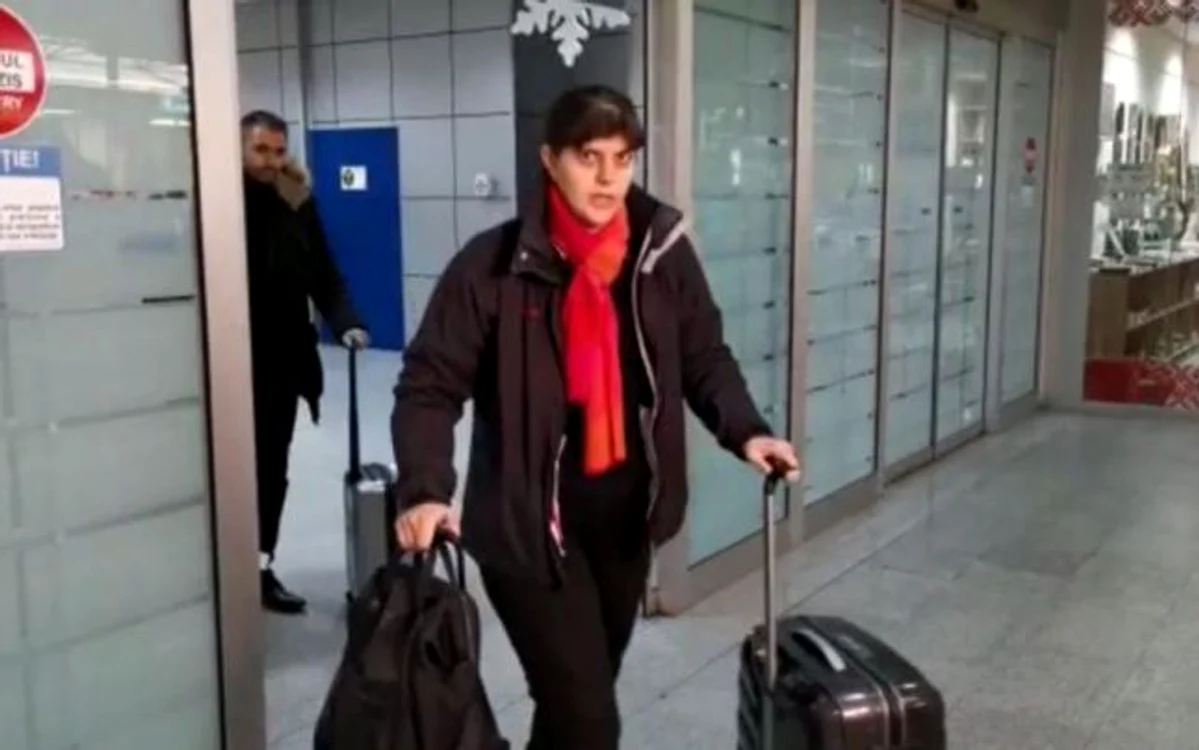
    Laura Codruţa Kovesi s-a aflat printre cei 181 de oameni blocaţi pe aeroportul din Liegefoto: captură video  