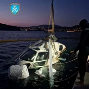 4715586 jpg