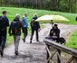Regele Philippe cu Regina Mathilde și copiii lor pe El Camino de Santiago de Compostela. FOTO: Casa Regală belgiană