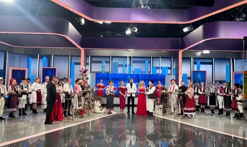 Vedetele colinda la Antena Stars de Crăciun foto: Antena Stars