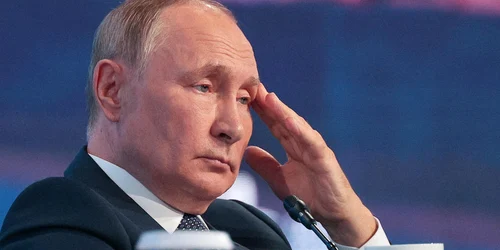 Vladimir Putin la Vladivostok FOTO EPA EFE jpg