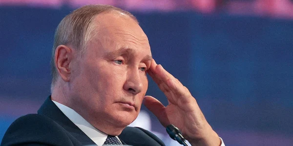 Vladimir Putin la Vladivostok FOTO EPA EFE jpg