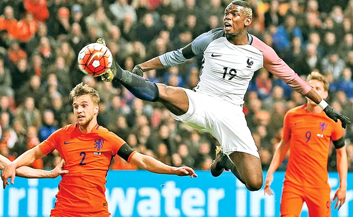 
    Pogba a fost unul dintre cei  mai buni jucători ai francezilor  în amicalul din Olanda  