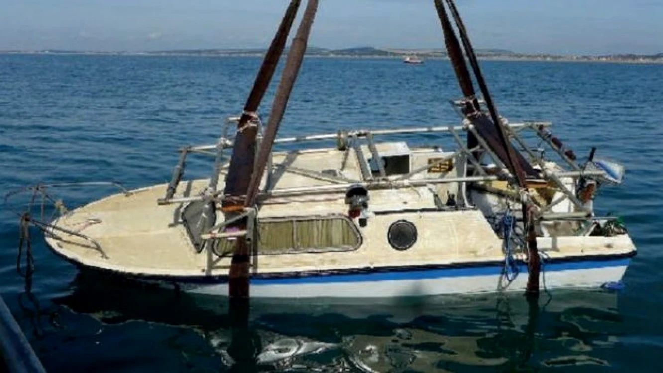 James 2, barca în care se aflau românii. FOTO: Departamentul de Investigaţii a Accidentelor Maritime din UK