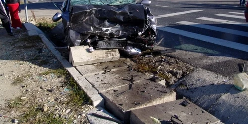 Maşinile au fost distruse în urma accidentului