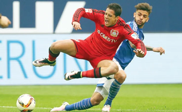 
    Chicharito va fi indisponibil în primele două etape ale campionatului germanFoto: Guliver/ GettyImages  