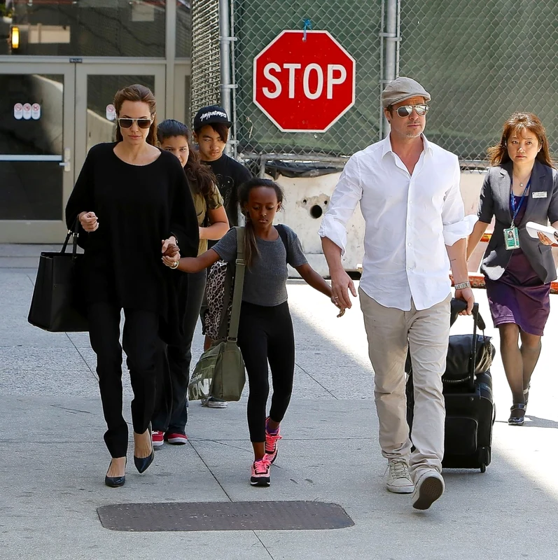 Brad Pitt şi Angelina Jolie 