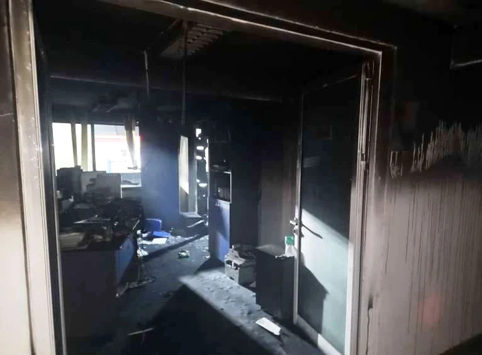 Incendiul a avut loc în camera serverelor FOTO: ISU vaslui
