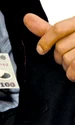Banii pentru impozit şi i-a băgat în buzunar