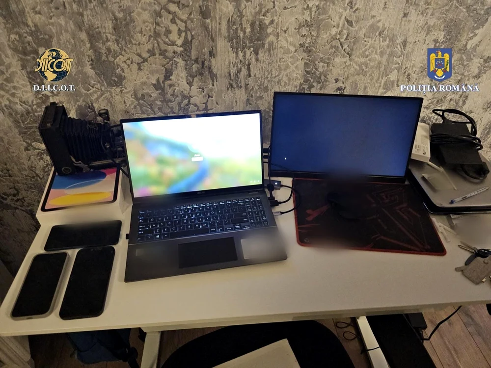 Percheziții la gruparea infracțională FOTO: Poliția Română