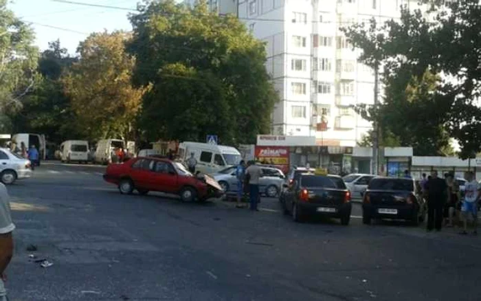 Accidentul a avut loc la intersecţia străzii Academiei cu şoseaua Hânceşti Sursa: Unimedia.md