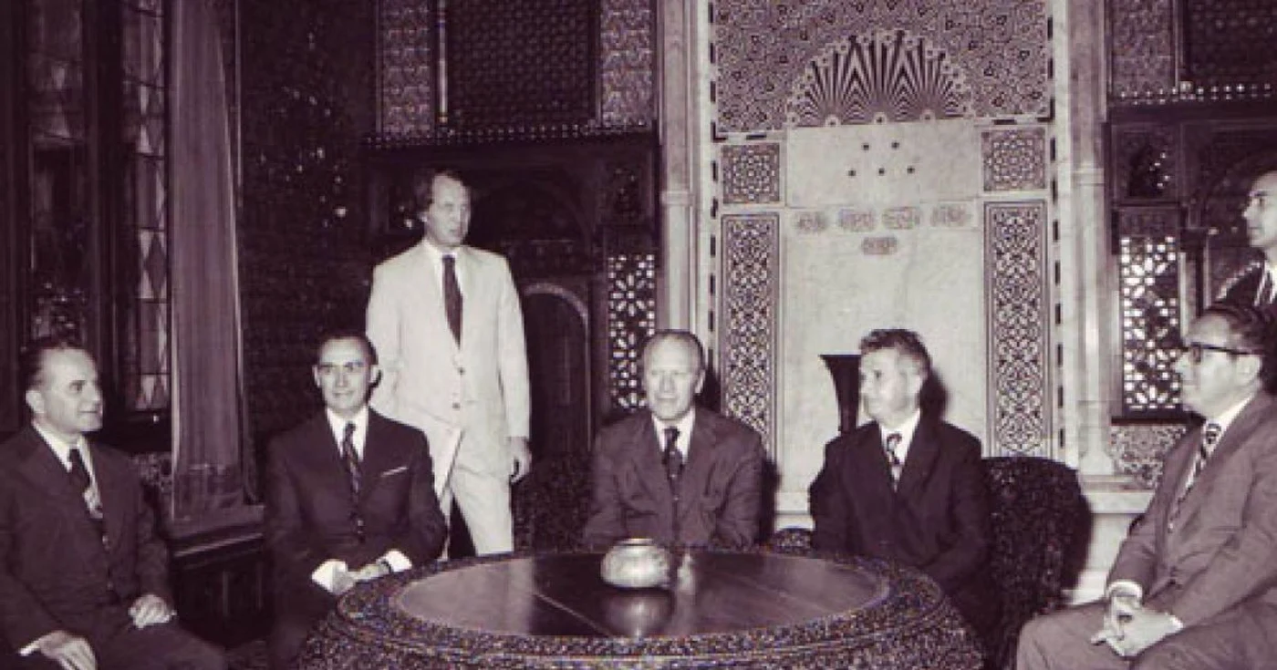 1975. Vizita lui Gerald Ford, preşedintele SUA, la Castelul Peleş. FOTO comunismulinromania.ro