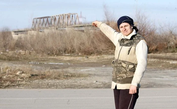 În 2017, locuitorii din zonă ne arătau podul feroviar prăbușit de la Grădiștea