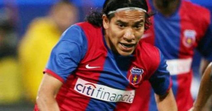 FOTBAL: Dayro Moreno şi Bozovici, suspendaţi până la finalul contractelor