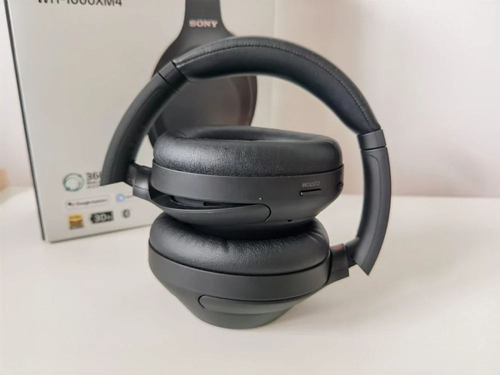 Sony WH-1000 XM4