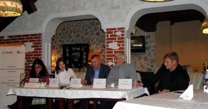 Clubul de presă a fost organizat de Centrul pentru Jurnalism Independent. FOTO Facebook
