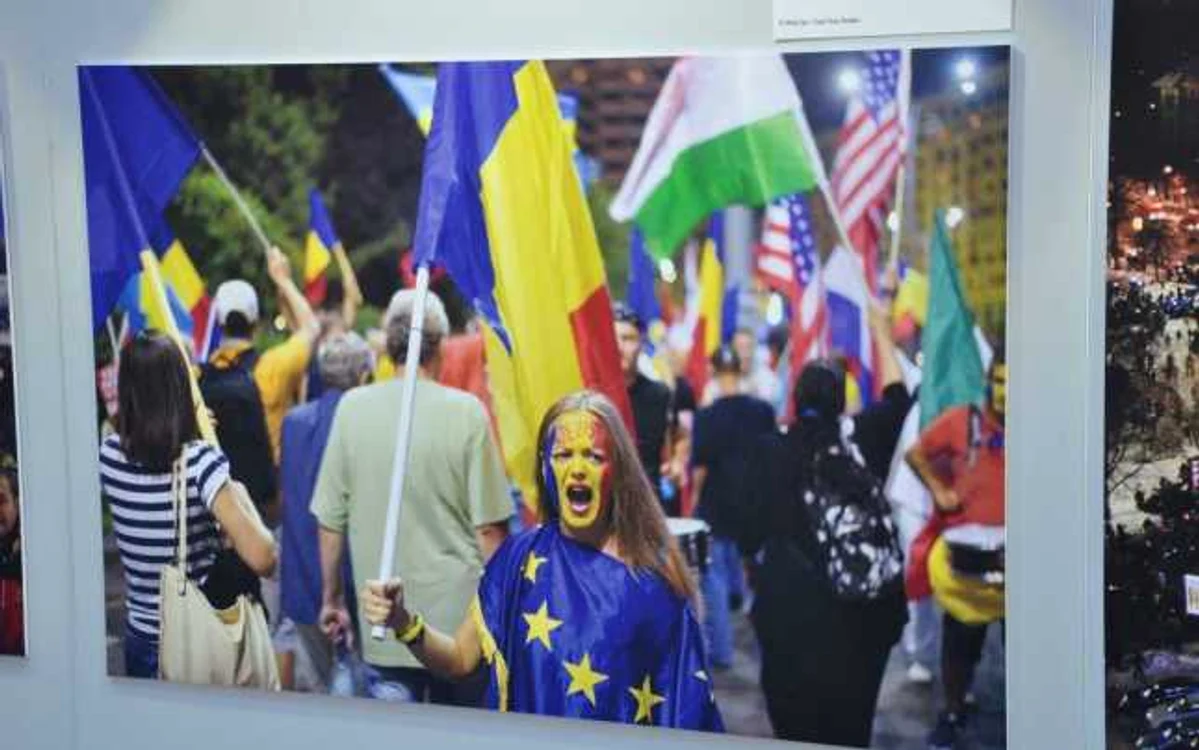 Expoziţia de fotografii România în stradă FOTO caleaeuropeana.ro, Facebook/Monica Macovei