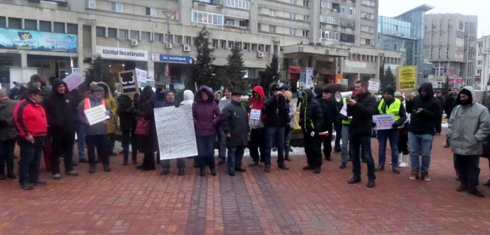 Numărul protestatarilor s-a dublat comparativ cu duminica trecută FOTO: Denis Grigorescu