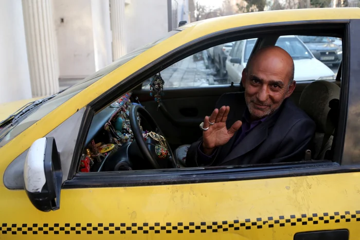 În Iran, o viață decentă înseamnă două joburi. FOTO: Getty Images