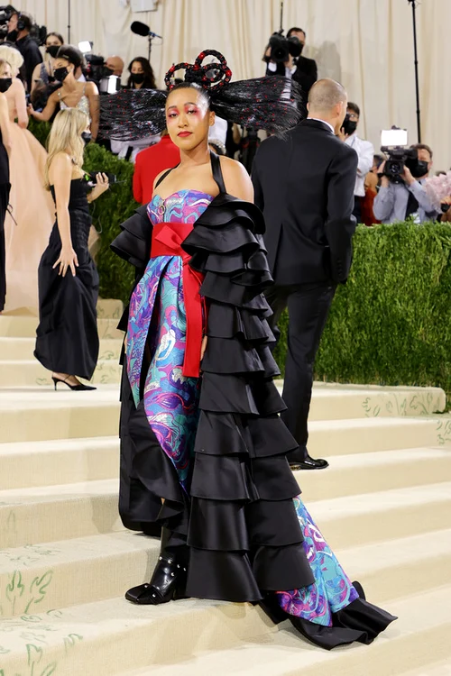 
    Rochia purtată de Naomi Osaka la Met Gala 2021, inspirată din kimono-ul japonezfoto: Getty Images  