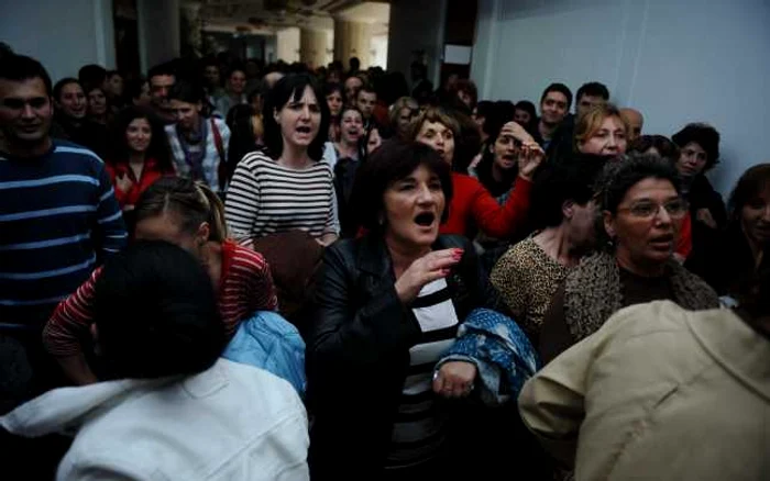 Proteste la Ministerul de Finanţe