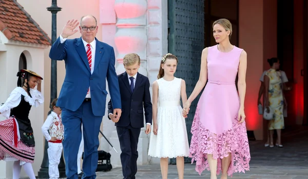 Charlene și Albert de Monaco cu Jacques și Gabriella GettyImages 2226008906 jpg