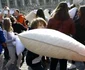 International Pillow Fight Bucharest - Bataie cu perne foto david muntean 2