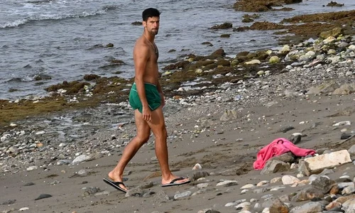 novak djokovic plaja marbella jpeg