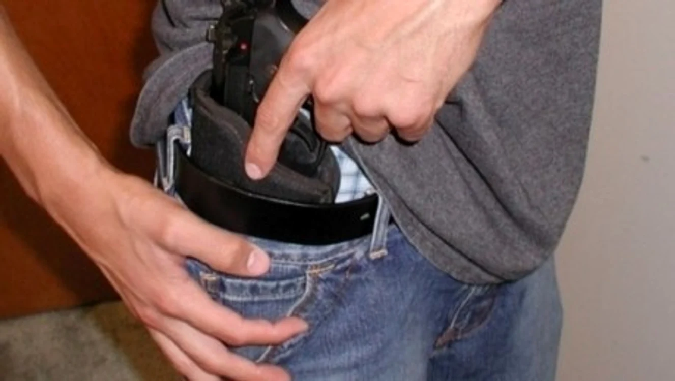 2004 - Gina Pistol şi Codin s-au iubit preţ de un an. Ea a pus punct relaţiei, după ce s-a convins că nu au viitor în doi.