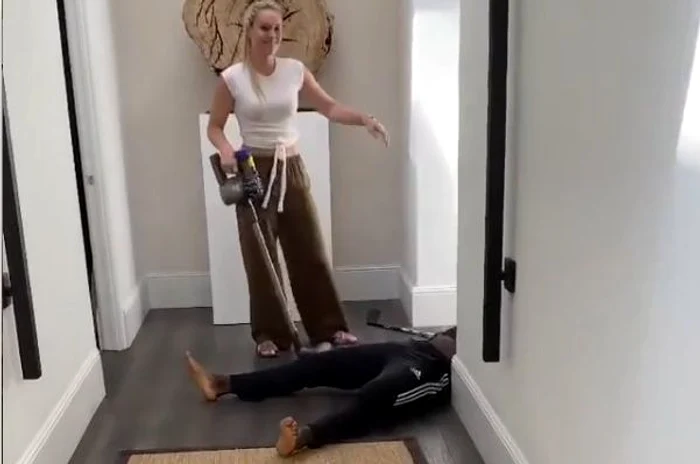 
    Lindsey Vonn și-a pus iubitul la pământFoto: Instagram/LindseyVonn  