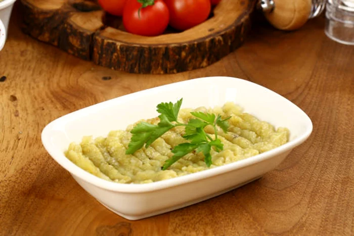 Salata de vinete poate fi pregătită ușor / foto: IStock