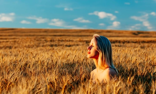 nudistă  foto   Shutterstock jpg