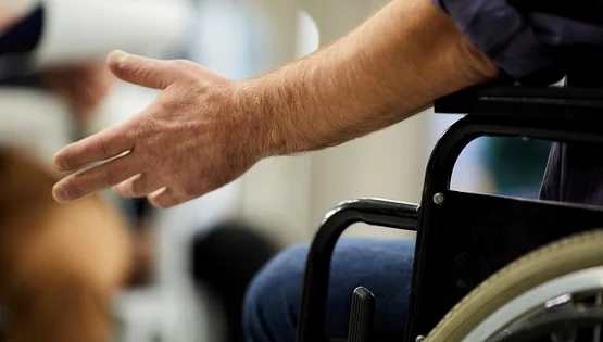 persoana cu handicap jpeg