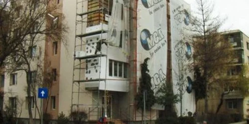 Reabilitarea termică a 13 blocuri a fost motiv de scandal în şedinţa de CL 