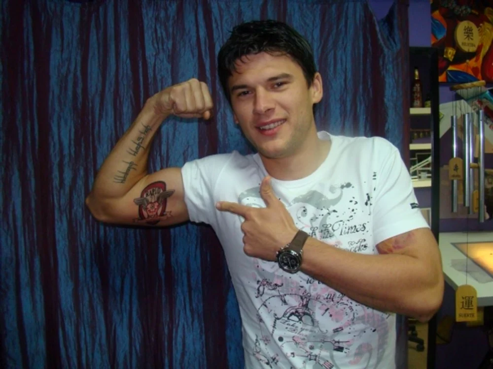 
    Cristi Săpunaru s-a certat cu steliştiifoto: Click!  