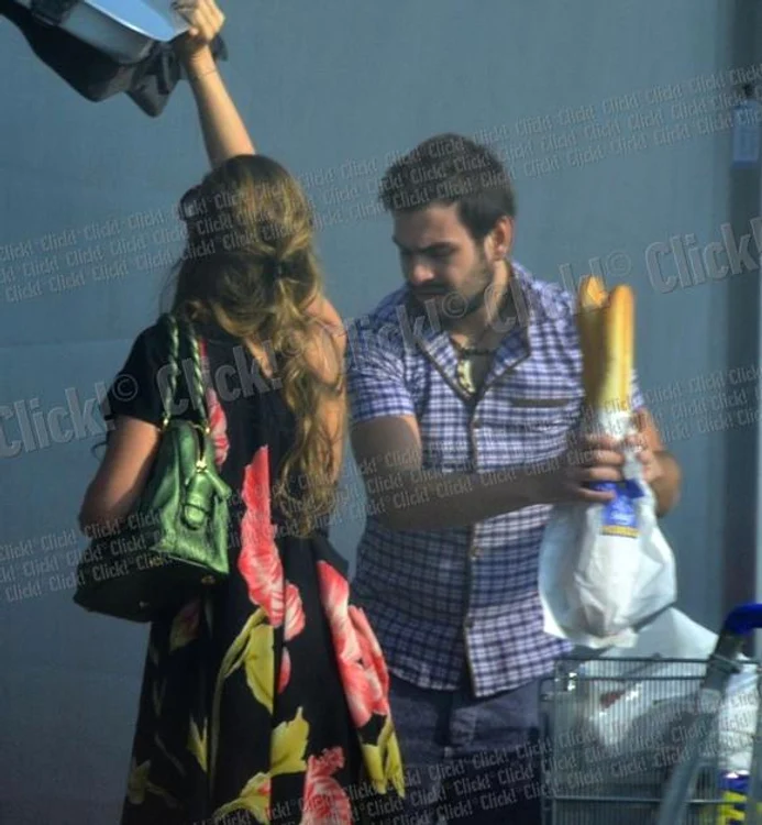 Anna şi DJ Vinny, surprinşi la cumpărături de fotoreporterii Click!