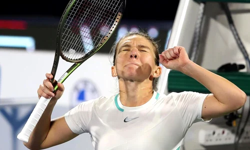 simona halep bucurie dubai jpg