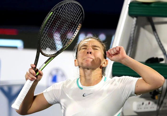 Simona Halep și bucuria calificării în semifinale la Dubai (FOTO: EPA)