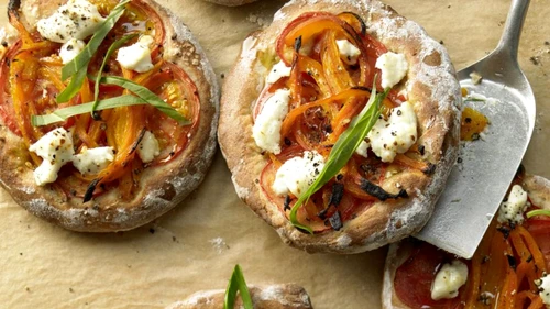 mini pizza cu ardei jpeg