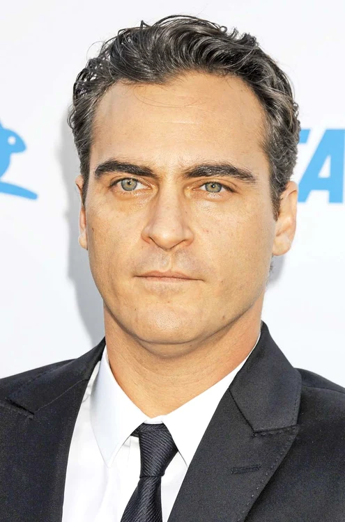 Actorul Joaquin Phoenix (40 de ani)