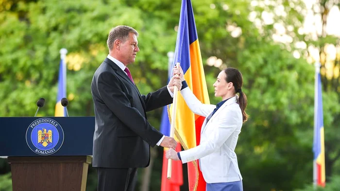 
    Klaus Iohannis i-a primit la Cotroceni pe sportivii care vor reprezenta România la Jocurile Olimpice de la RioFoto Facebook  