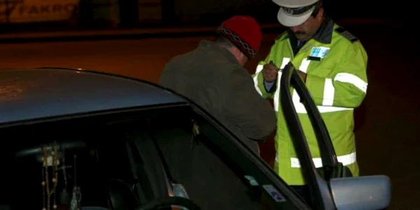 Şoferii au fost opriţi în urma unor controale ale poliţiştilor Foto.arhivă