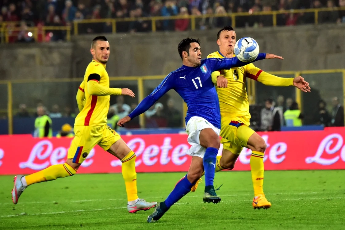 Meciul de fotbal Italia - România. FOTO AP